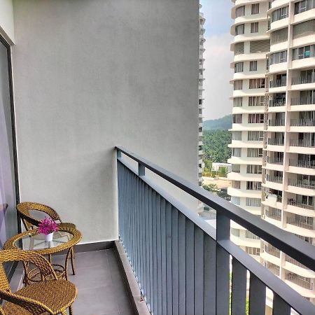 Hani Homestay Wifi Netflix Secure Parking Klia Usim Inti Aeon Mall Nilai Esterno foto