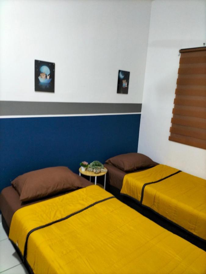 Hani Homestay Wifi Netflix Secure Parking Klia Usim Inti Aeon Mall Nilai Esterno foto